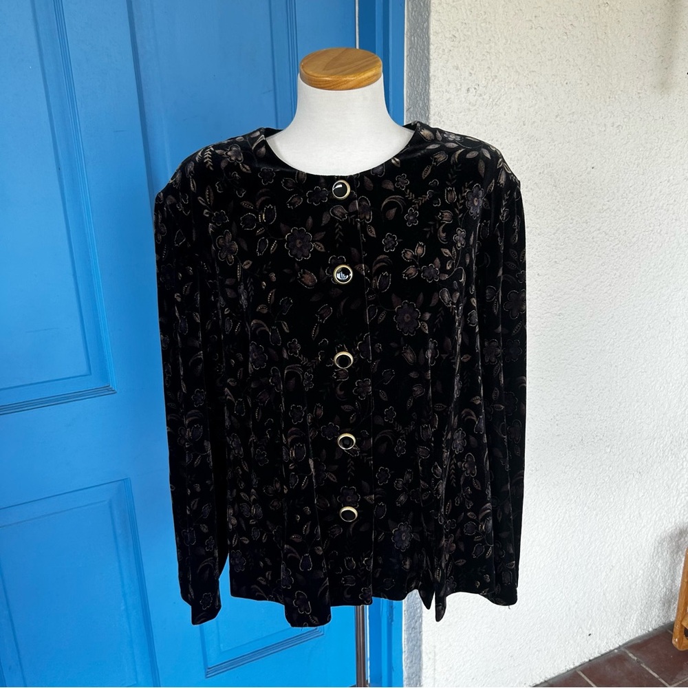 Vintage Leslie Fay Dark Jacket Velvety Material With Floral Details